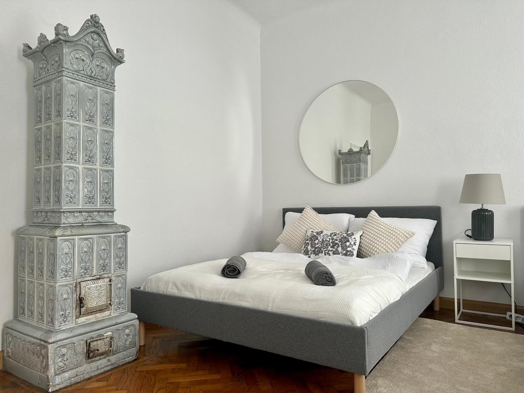 Spacious Apartment, 3 Min To U1 Reumannplatz Vienna Luaran gambar