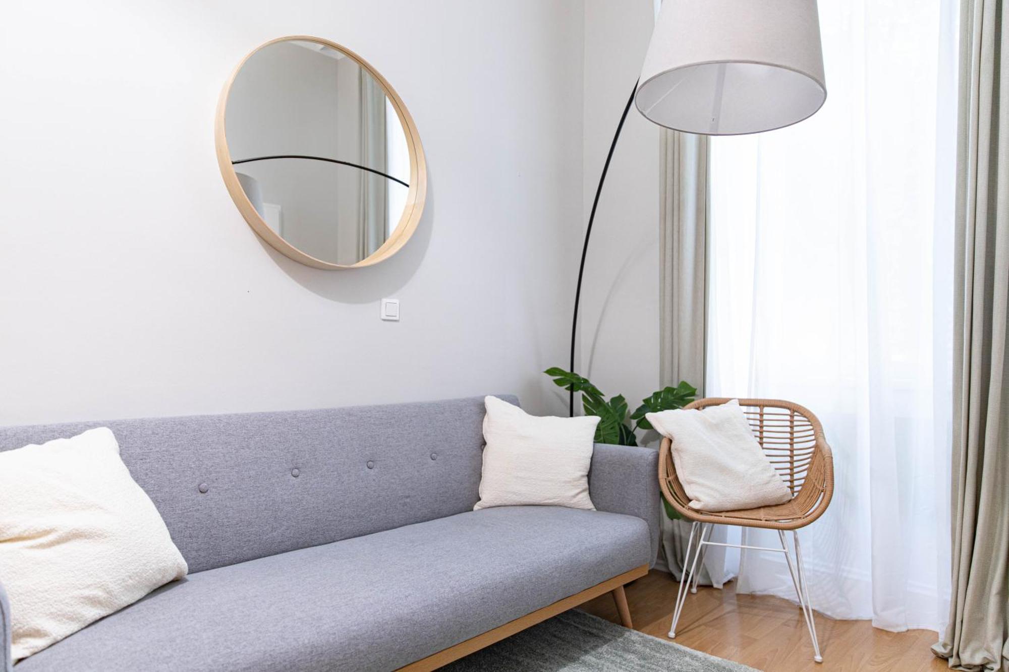 Spacious Apartment, 3 Min To U1 Reumannplatz Vienna Luaran gambar