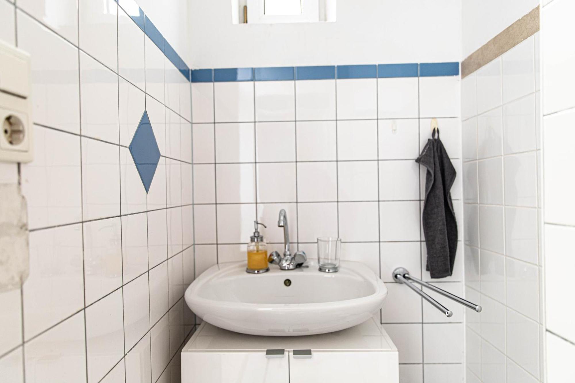 Spacious Apartment, 3 Min To U1 Reumannplatz Vienna Luaran gambar