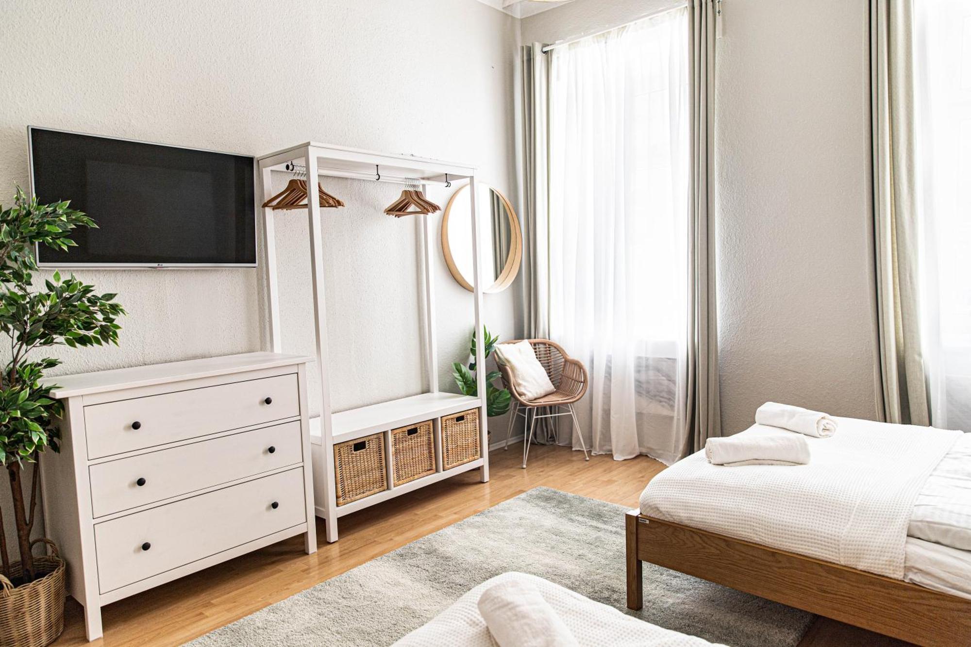 Spacious Apartment, 3 Min To U1 Reumannplatz Vienna Luaran gambar